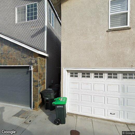 Primary Photo - 1037 W Balboa Blvd