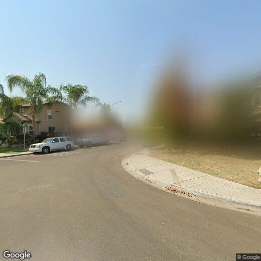 3 br, 2.5 bath House 893 Kiwi St. House Rental in Madera, CA