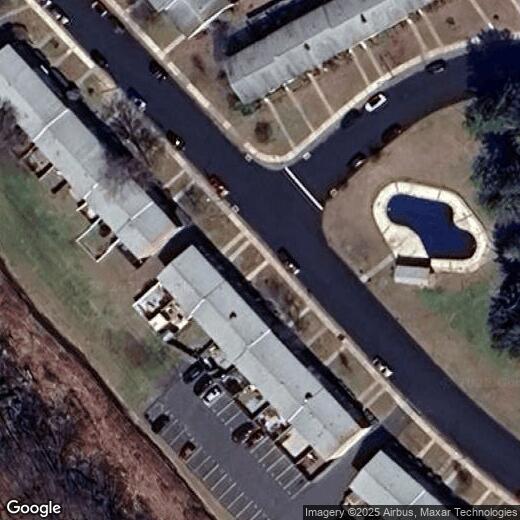 Primary Photo - 101 Lakeside Dr