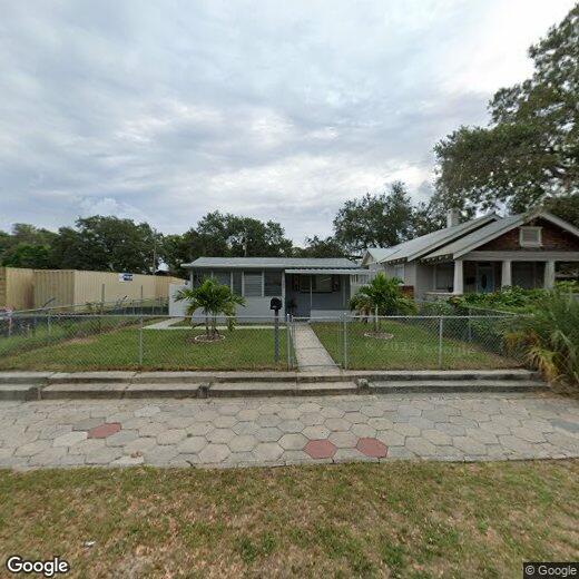 295 15th St N, Saint Petersburg, FL 33705 House for Rent in Saint
