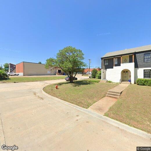Primary Photo - 3721 N Lee Ave