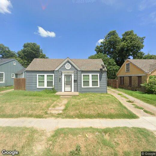 Primary Photo - 202 N Riverside Dr