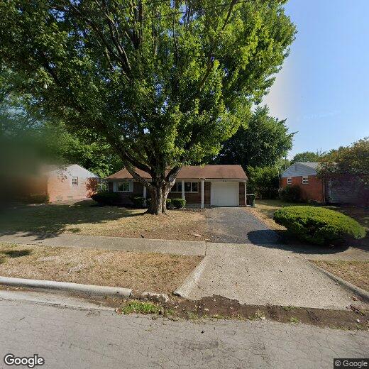 Foto principal - 3930 E Fulton St