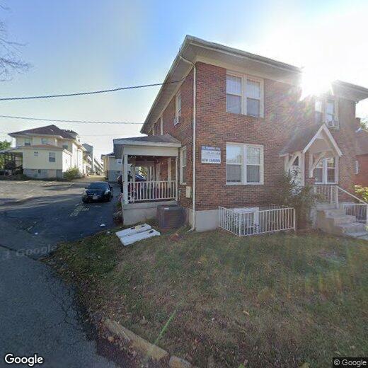 Primary Photo - Large 7 bed, 3 bath home!