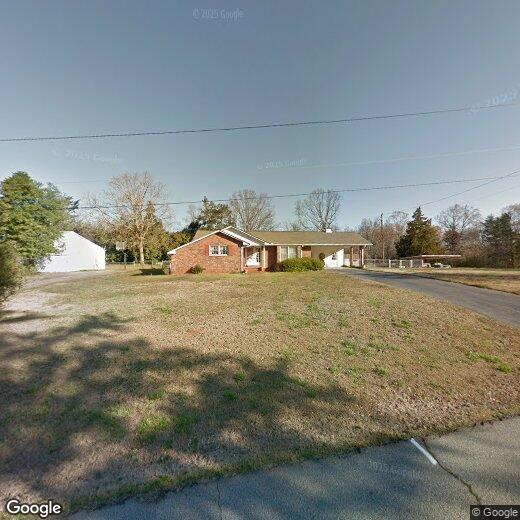 1613 E Tamassee Dr, Seneca, SC 29672 House Rental in Seneca, SC