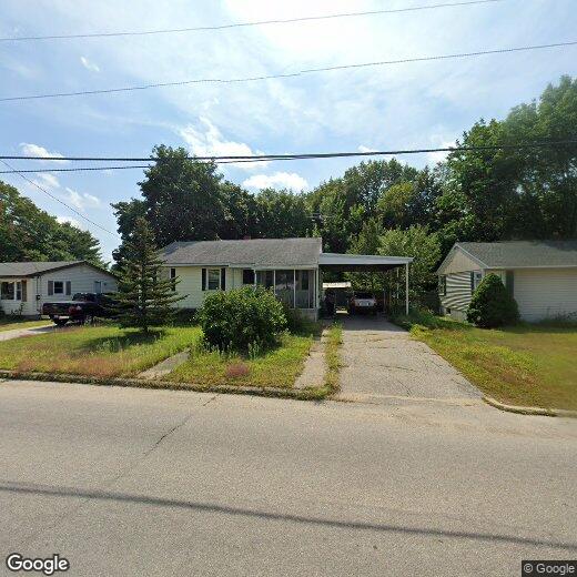 3 br, 1 bath House 145 Jobin Dr House Rental in Manchester, NH