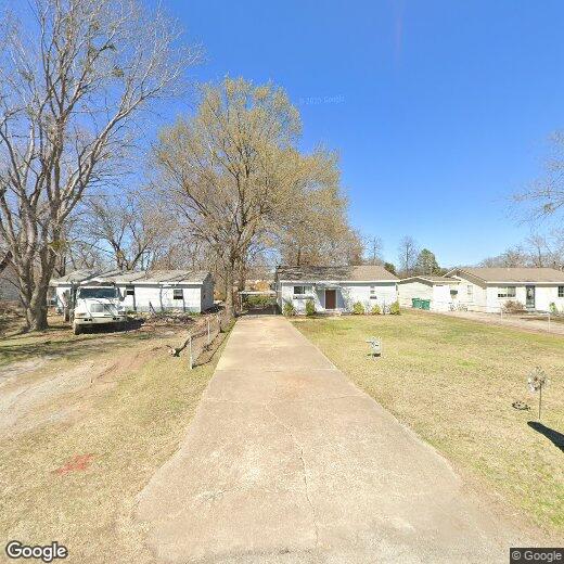 Foto principal - 213 E Wells Blvd