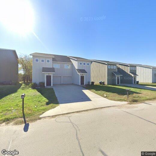 Primary Photo - ***Pre-Leasing*** Spacious Duplex Living i...