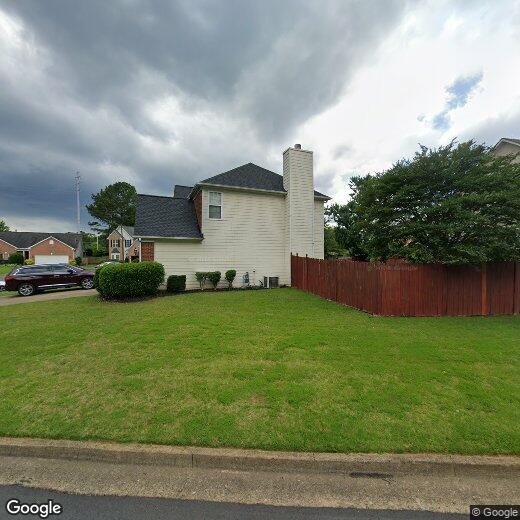 Primary Photo - 3359 Shallowford Green Dr