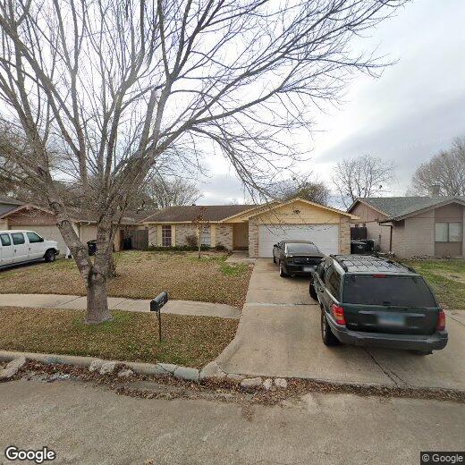 Foto principal - 10414 Gulfstream Ln
