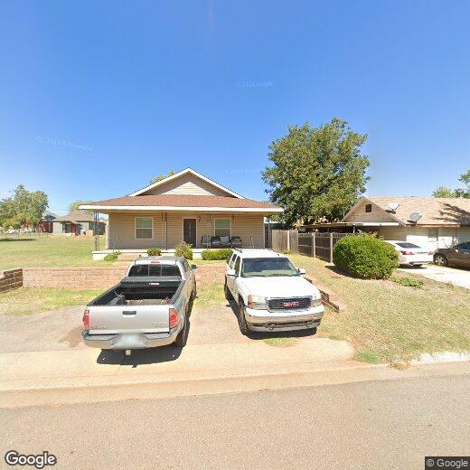 Primary Photo - 513 W Franklin Ave
