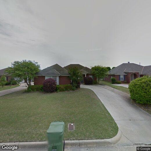 Foto principal - Beautiful 4 bed 2.5 bath home