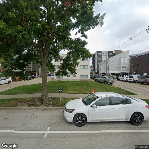 1010 S 1st St, Champaign, IL 61820 Room for Rent in Champaign, IL