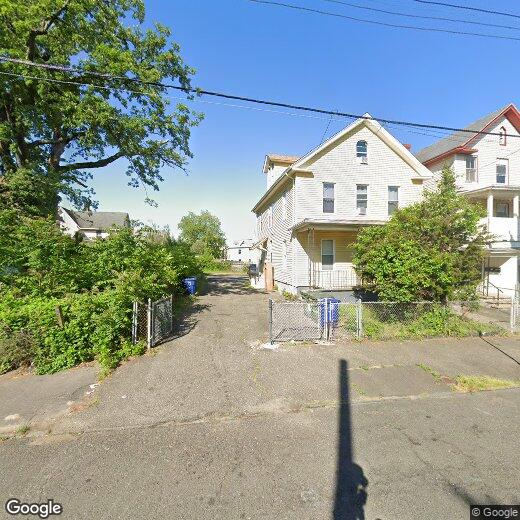 81 Seeley St, Bridgeport, CT 06604 Apartment for Rent in Bridgeport