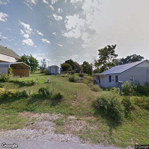 414 W Ash St, LaFollette, TN 37766 House for Rent in LaFollette, TN