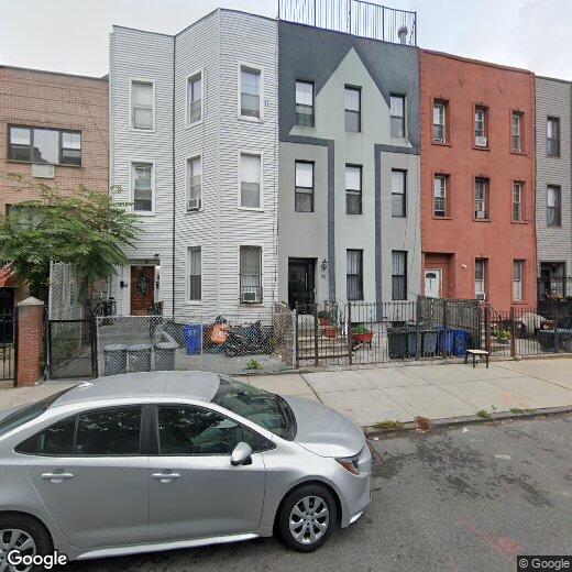 Primary Photo - 99 Eldert St