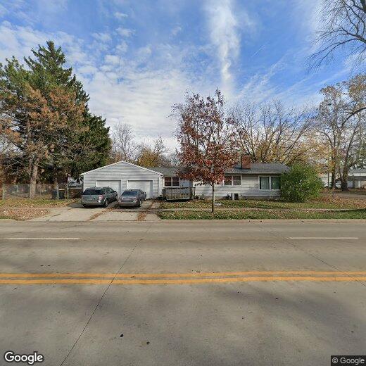 Primary Photo - 200 E Cherry St