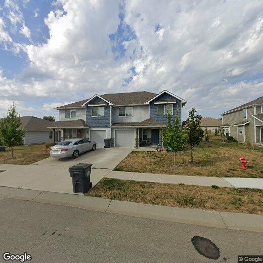 3 br, 2.5 bath House 125 SE Little Garde... House Rental in Blue