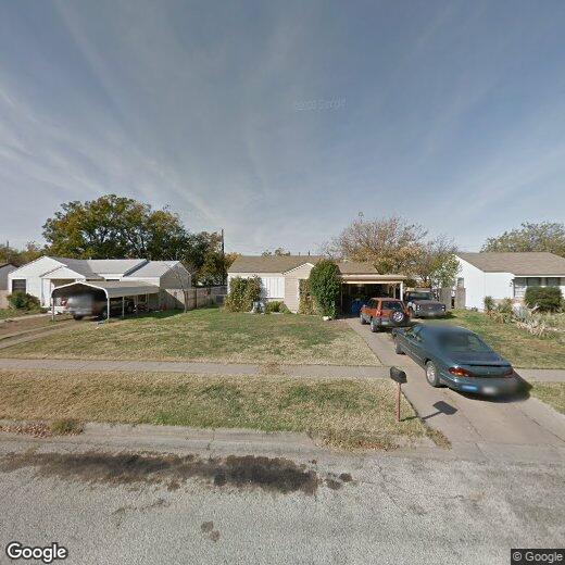 Primary Photo - 2118 Meander St