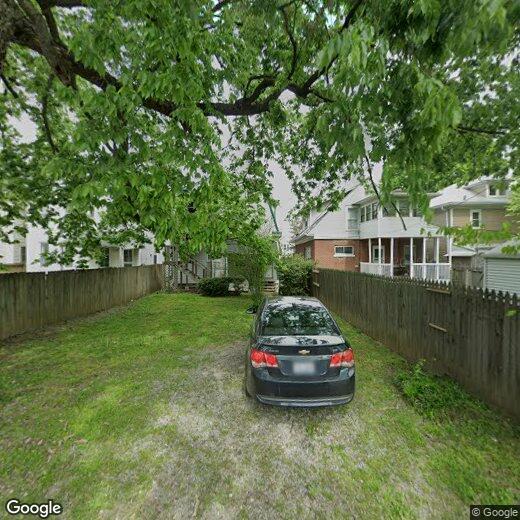 Foto principal - 1938 Deerwood Ave