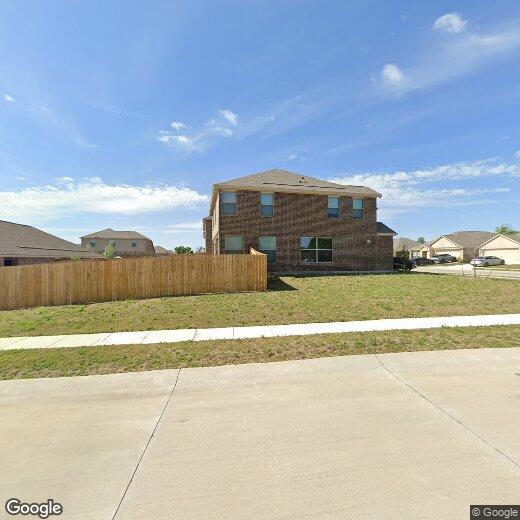 Primary Photo - 921 Primrose Dr