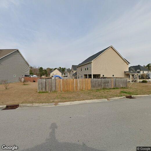 Foto principal - 203 Holmes Point Ct