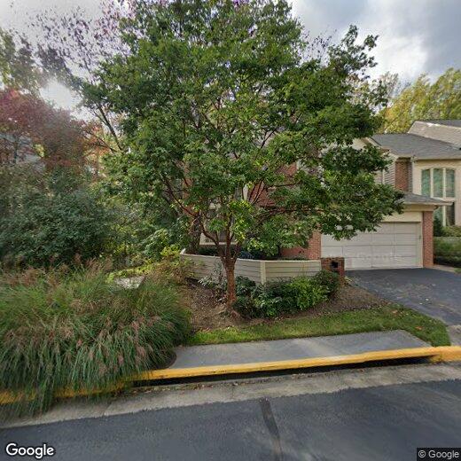 1404 Hemingway Ct, Reston, VA 20194
