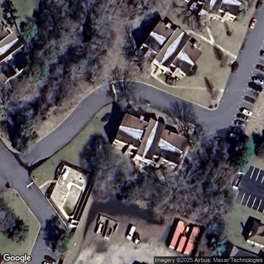 Primary Photo - 401 Meadowbrook Dr