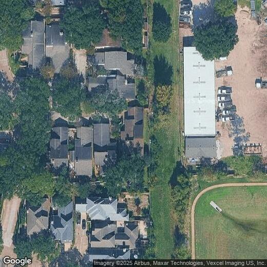 Primary Photo - 8003 Oakwood Forest Dr
