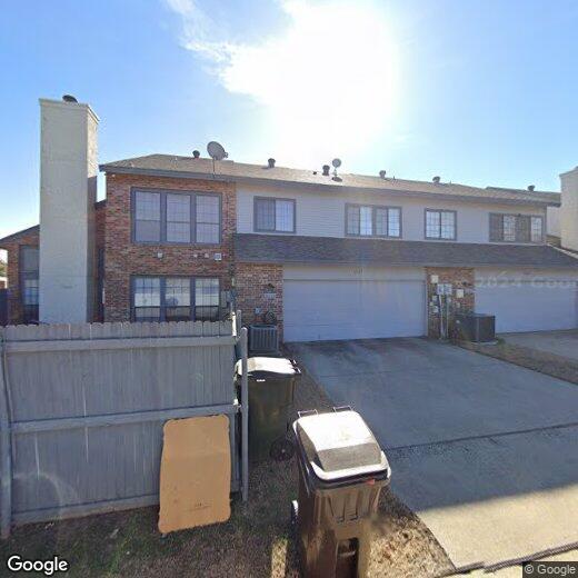 Foto principal - 3325 Devonshire Dr
