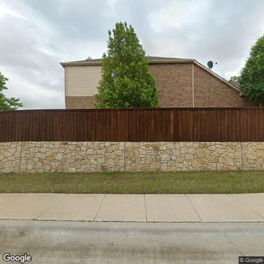 Primary Photo - 1501 Edgewater Dr