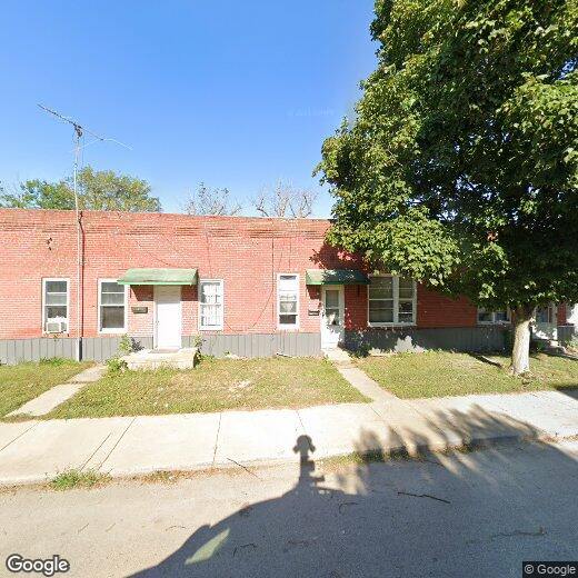 Primary Photo - 211 s. Central Ave. Casey, IL 62420