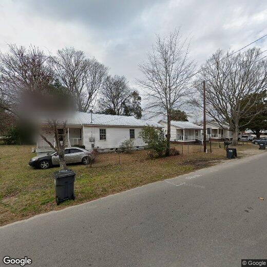 504 Montgomery St, Marion, SC 29571 House Rental in Marion, SC