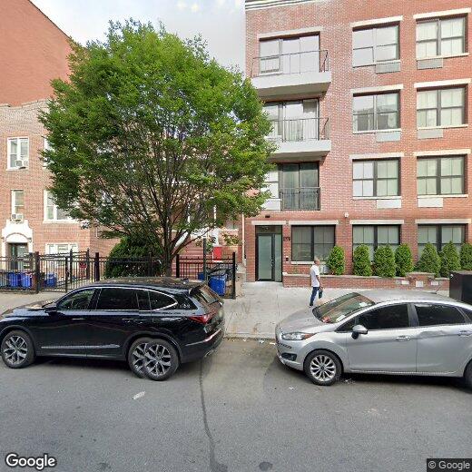 Primary Photo - 2777 University Ave