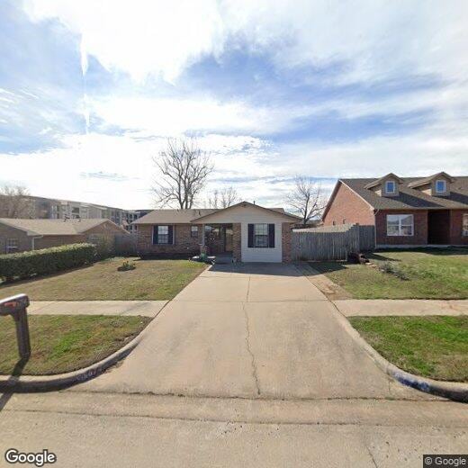 Primary Photo - 674 SW 12th St