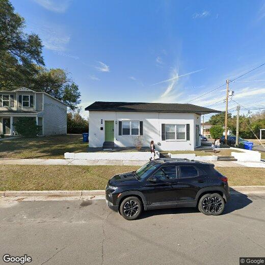 Primary Photo - 828 Campbell St