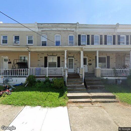 Primary Photo - 2128 Forest St