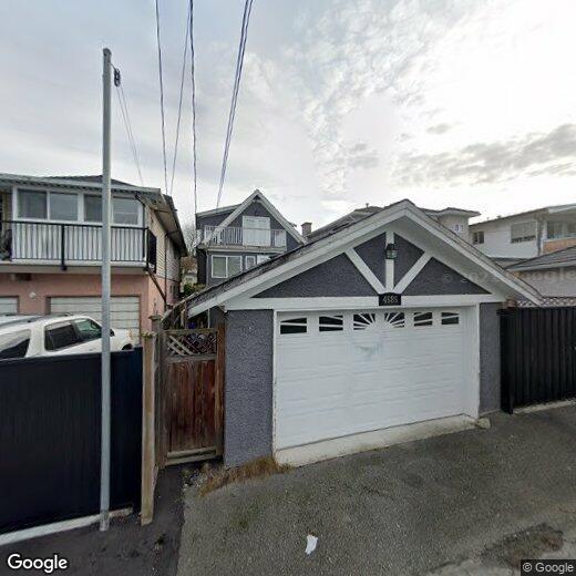 Photo principale - 4585 Commercial St