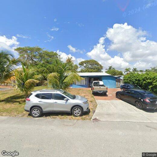 Primary Photo - 2731 NE 11th Ave