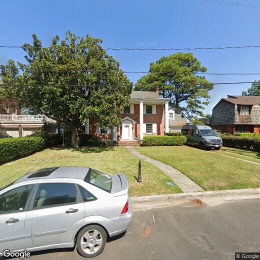 Primary Photo - 1208 N Fairwater Dr