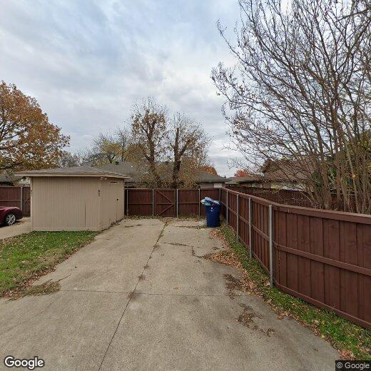 Primary Photo - 308 Shea St