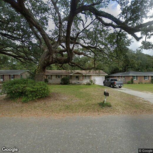 Primary Photo - Charming 4-Bedroom Brick Ranch in Historic...