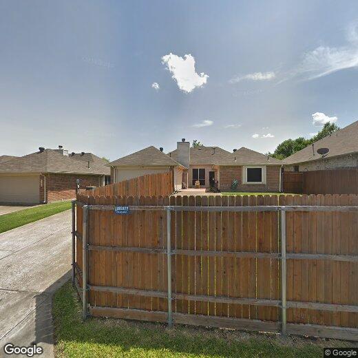 Primary Photo - 1721 Chapman Dr