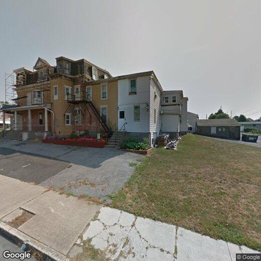 102 E Susquehanna St Unit 5, Allentown, PA 18103 Room for Rent in