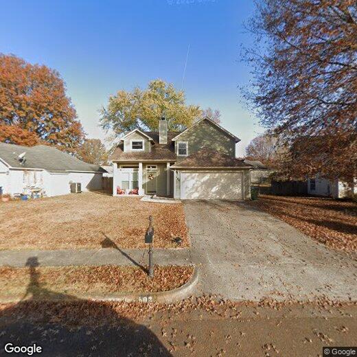 Primary Photo - 102 Yellowwood Ct