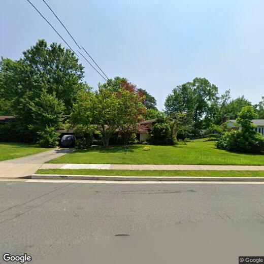 Primary Photo - 3743 Chain Bridge Rd