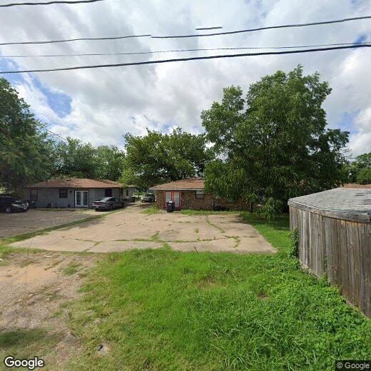 Primary Photo - 107 Ray St