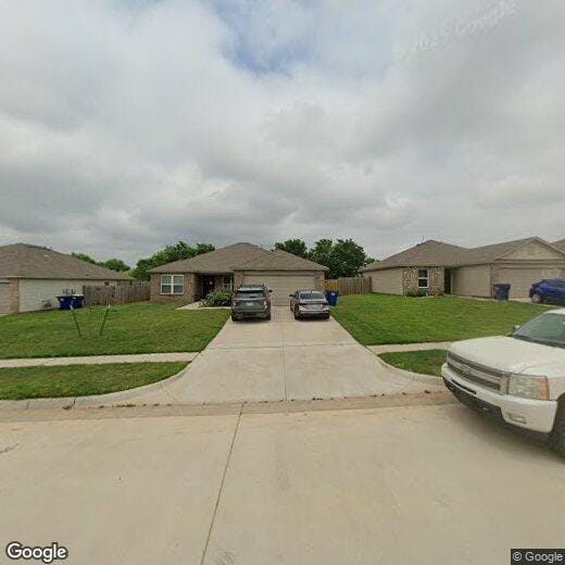 811 W Judy Dr, Mustang, OK 73064 House Rental in Mustang, OK