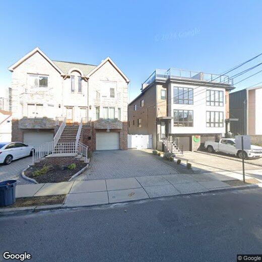 Primary Photo - 25 Lawton Ave
