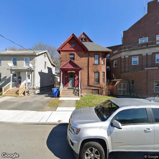 10 Montgomery St, Middletown, NY 10940 House Rental in Middletown, NY